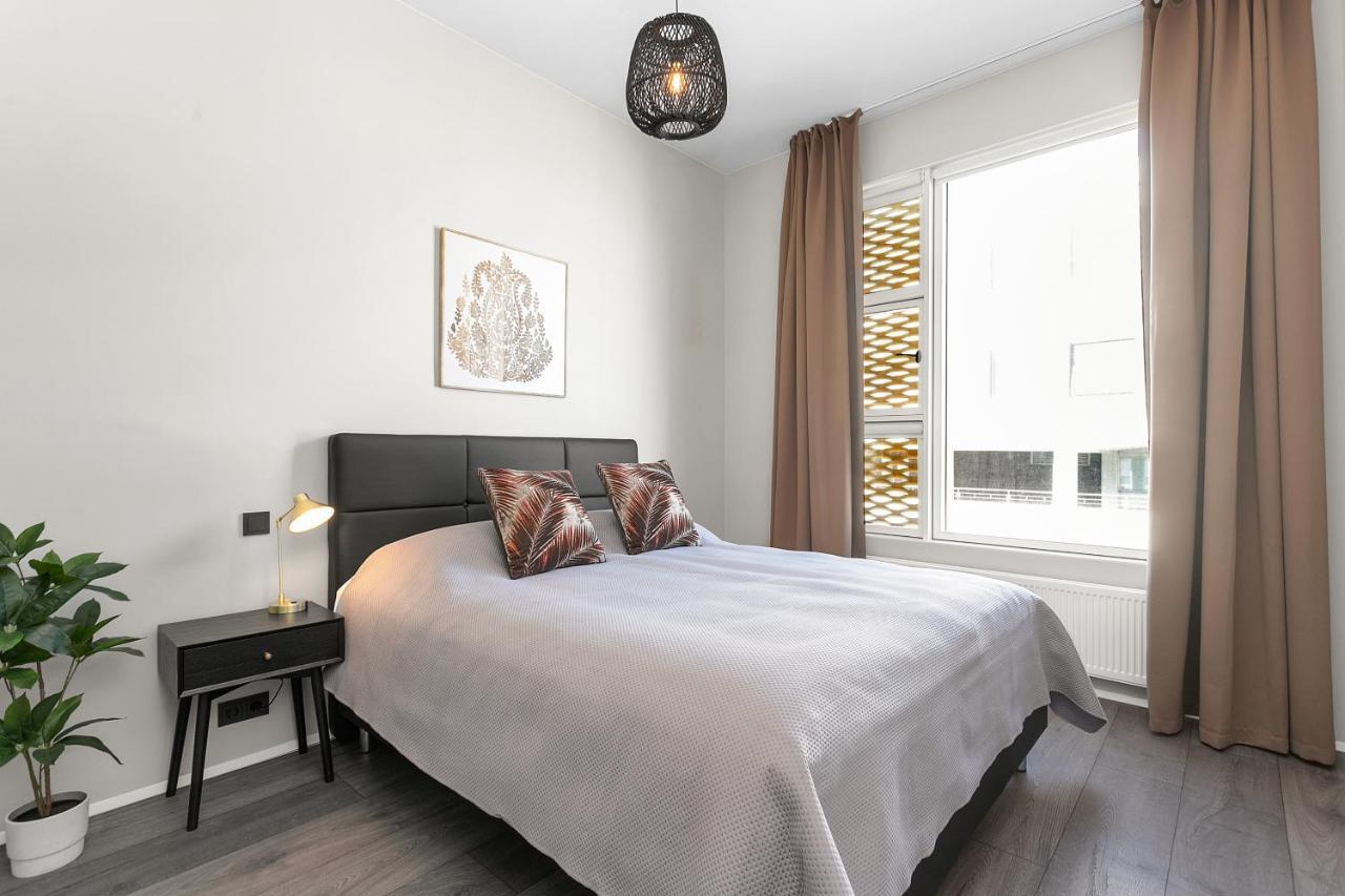 Modern Downtown Apartment - Harbour View Рейкявик Екстериор снимка